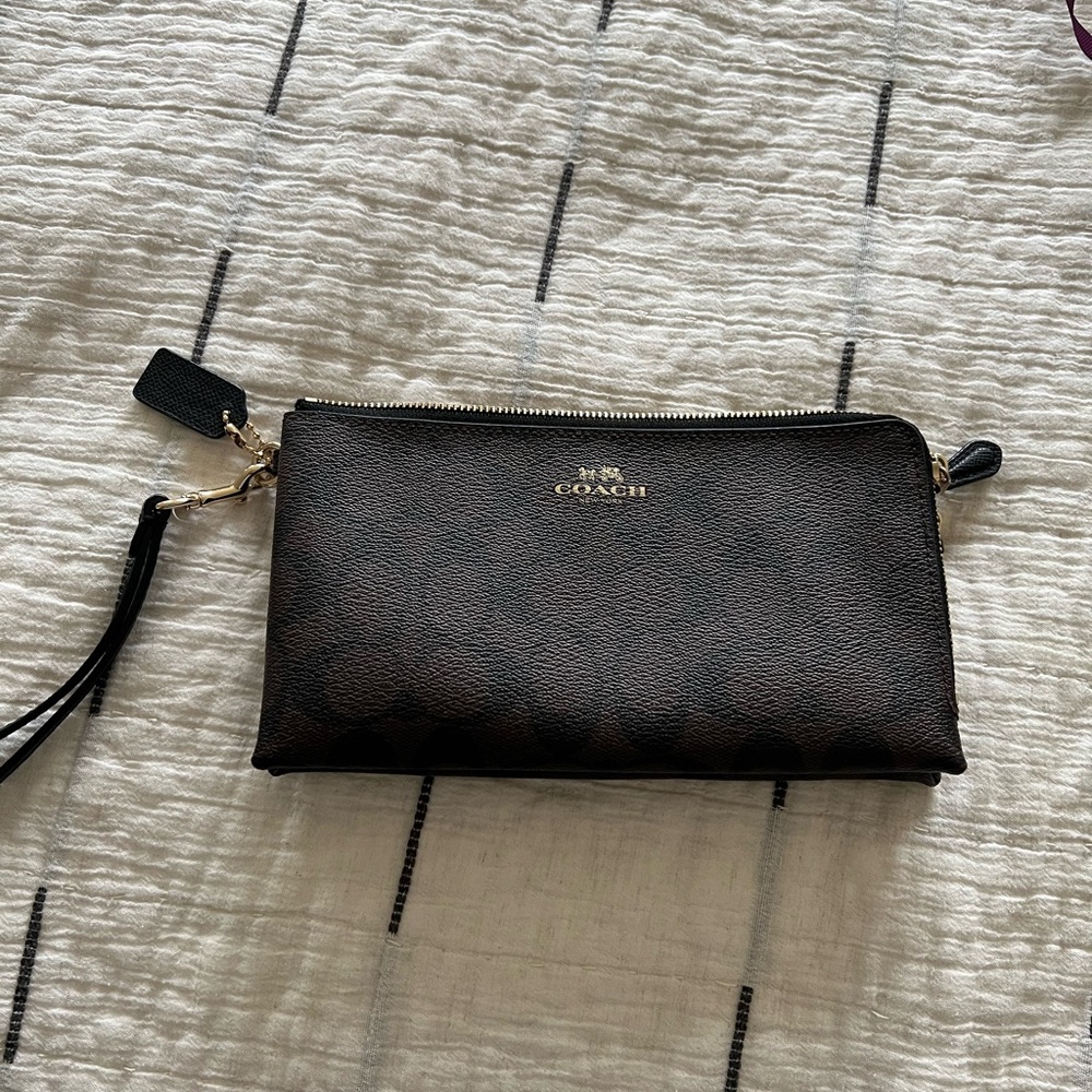 Coach wristlet Wallet